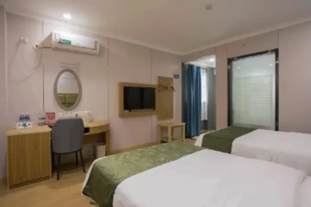 Уху: GreenTree Inn Anhui Wuhu Yinhu North Road Fangte World Resort South Gate Business Hotel