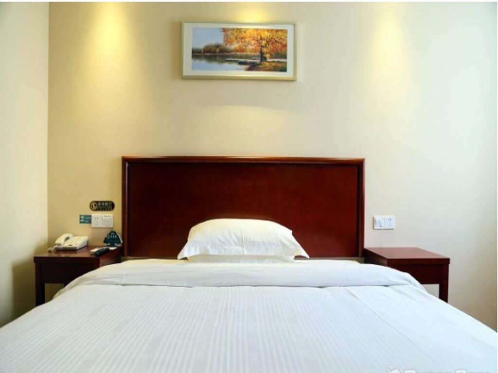 Уси: GreenTree Inn JiangSu WuXi BinHu HuiHe Road XiHui Garden Express Hotel