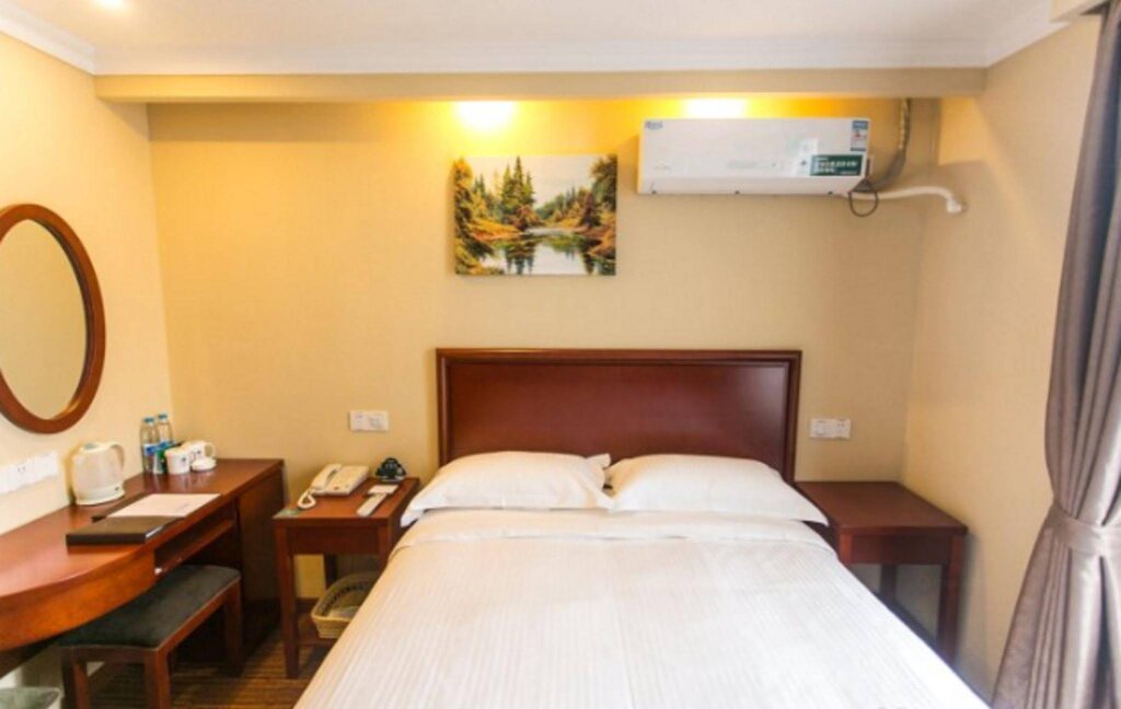 GreenTree Inn Suzhou Kunshan Paris Spring Express Hotel — фото 1