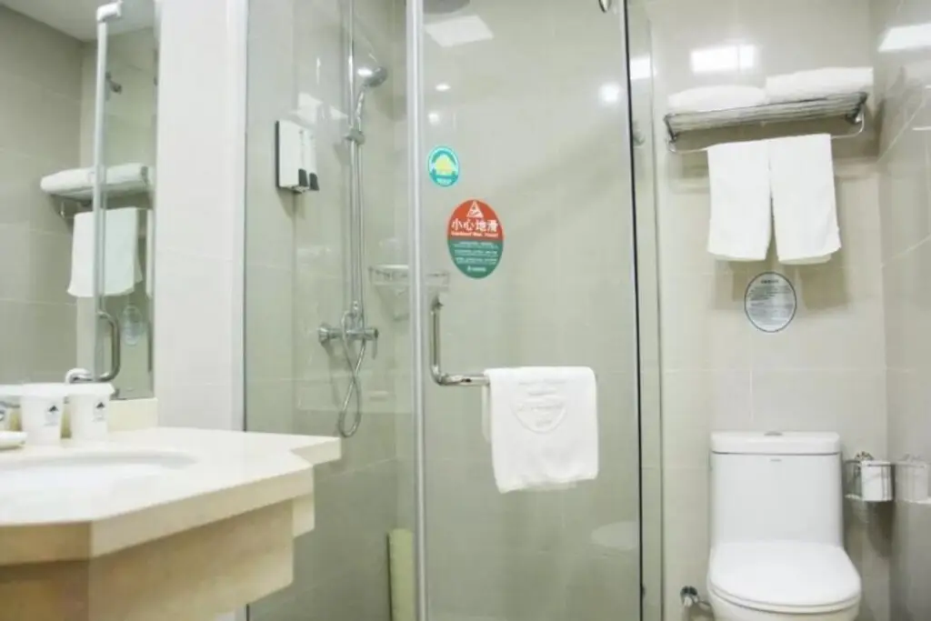 Шанхай: GreenTree Inn Suzhou Kunshan Paris Spring Express Hotel