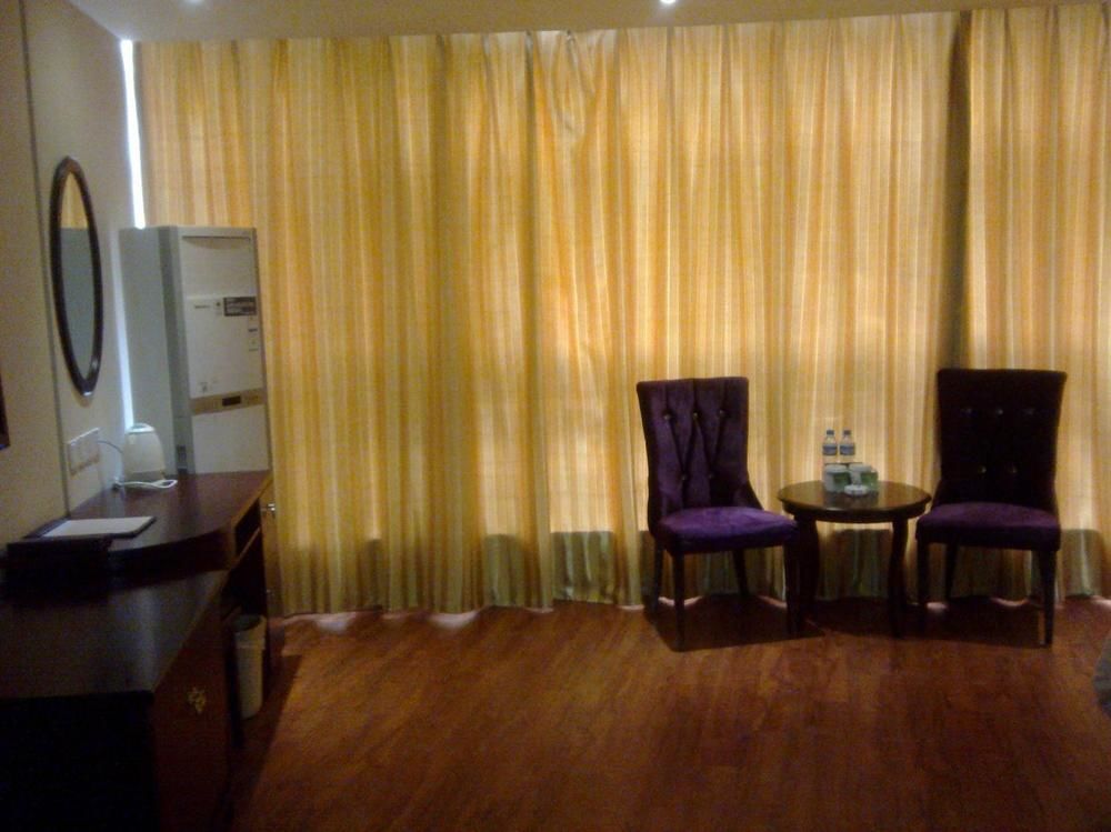 Янчжоу: GreenTree Inn Gaoyou Tonghu Road Beihai Express Hotel