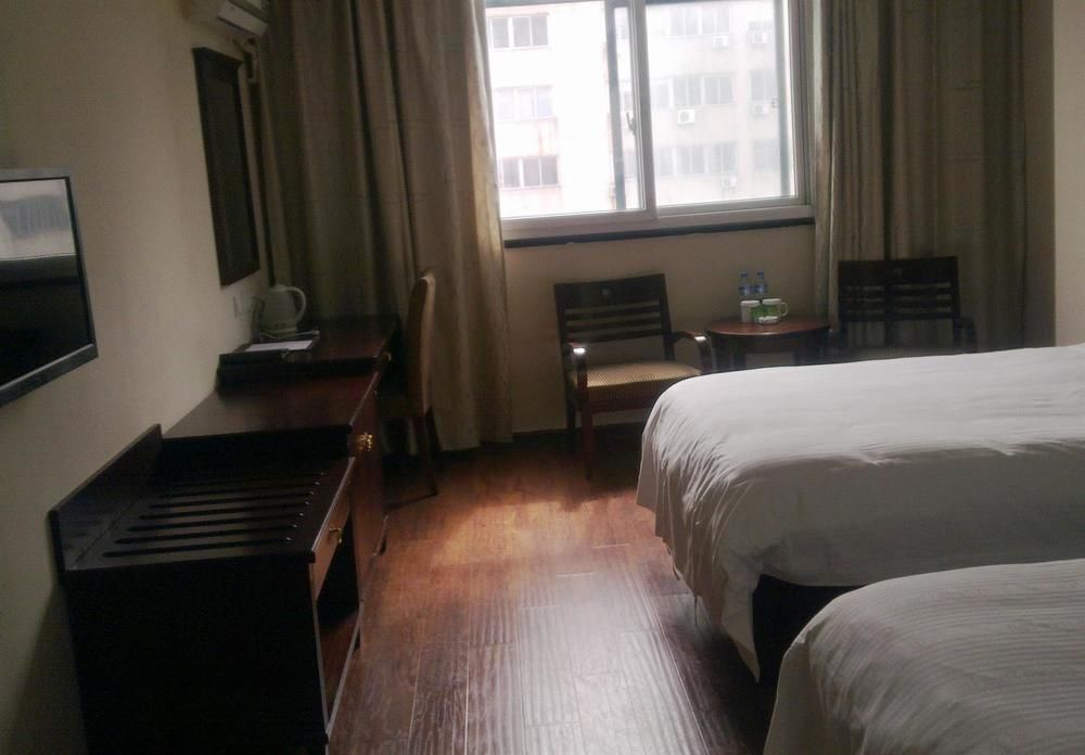 Янчжоу: GreenTree Inn Gaoyou Tonghu Road Beihai Express Hotel