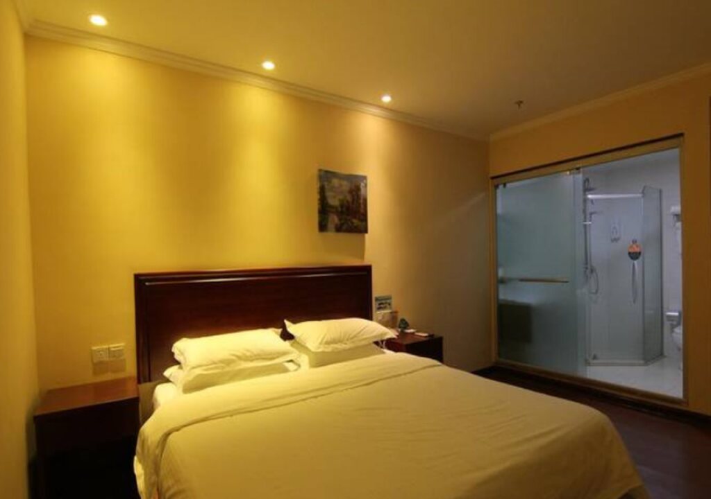 Янчжоу: GreenTree Inn Jiangsu Yangzhou Jiangdu Bus Station Express Hotel