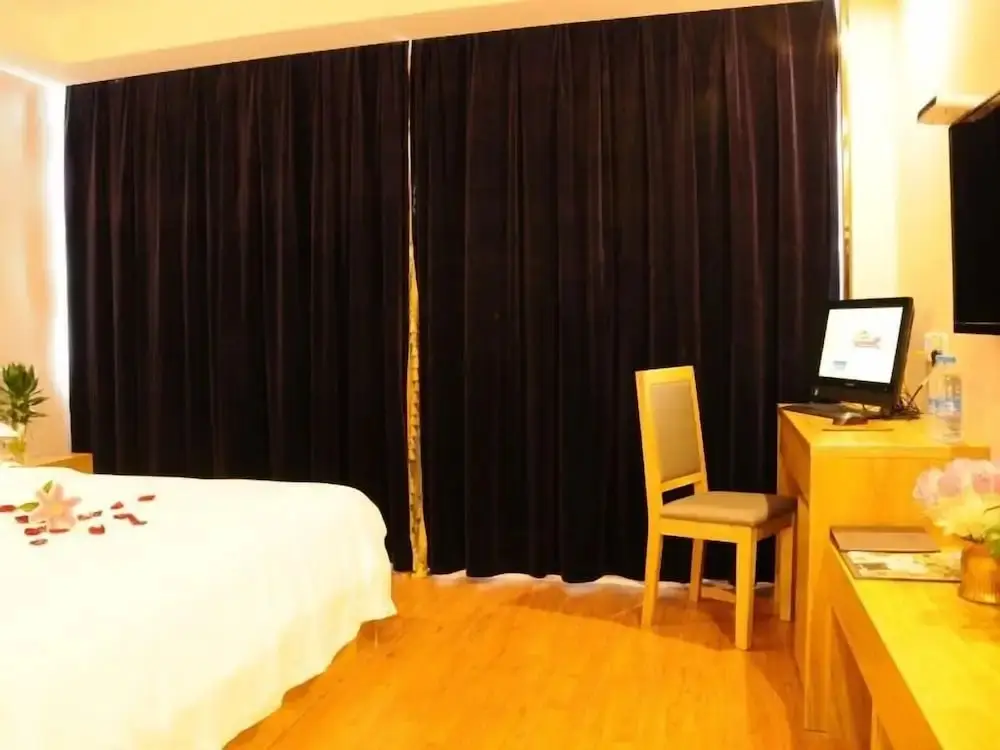 Наньтун: GreenTree Inn Jiangsu Nantong Xinghu 101 Busniess Hotel