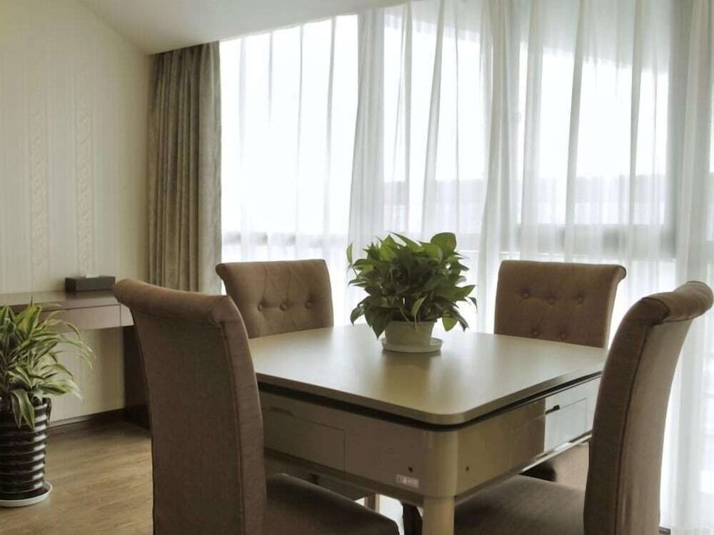 Наньтун: Greentree Inn Zhongnan Century City Express Hotel