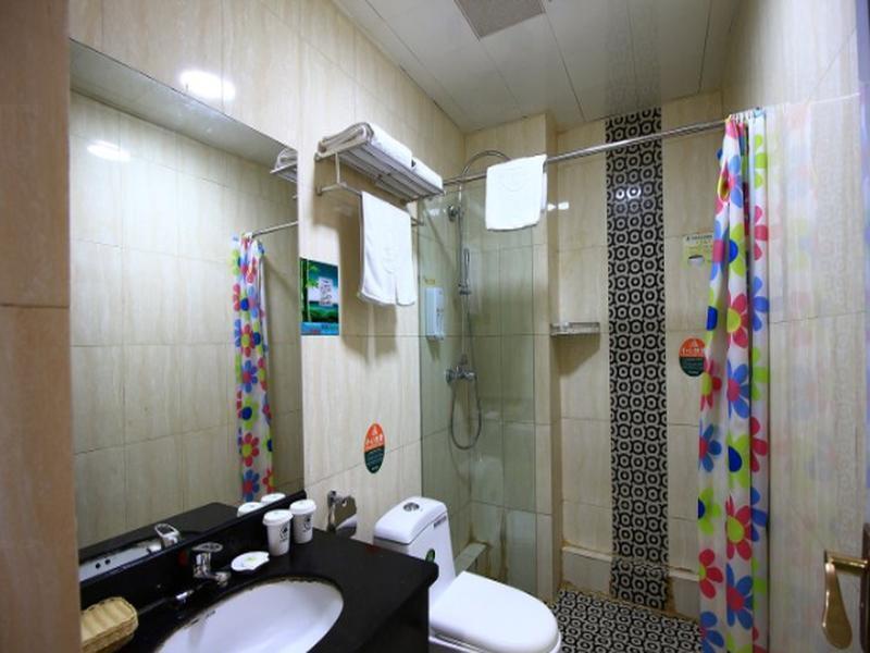 Наньтун: GreenTree Alliance Jiangsu Nantong Haimen Dieshiqiao Xiunv Rd Pedestrain Street Road