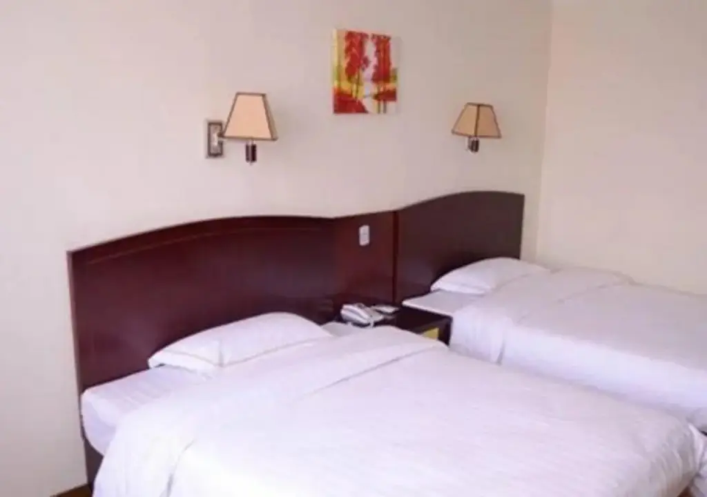Шицзячжуан: Greentree Alliance Hebei Shijiazhuang New Railway Station West Huaian Road Hotel