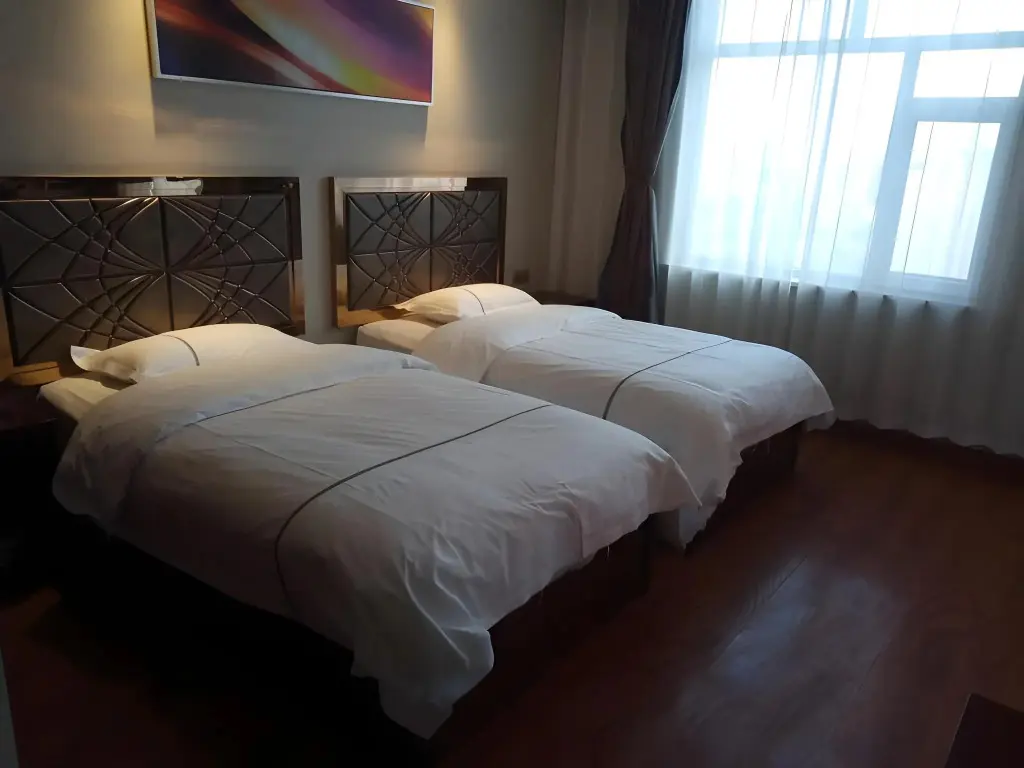 Голмуд: GreenTree Inn Geermu Walking Street Business Hotel