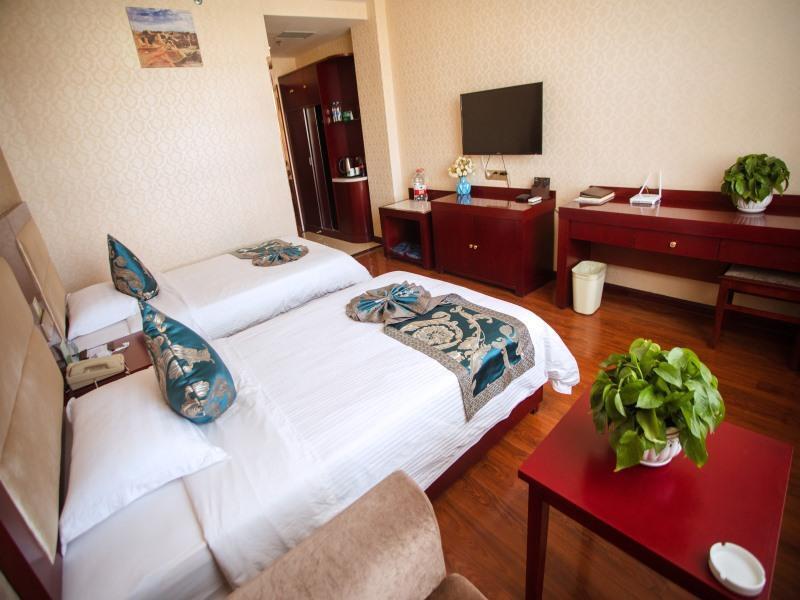 Цзюцюань: GreenTree Inn JiuQuan GuaZhou ZhangZhi Park Express Hotel