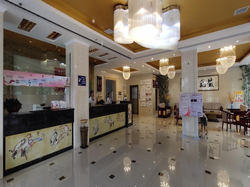 Цзюцюань: GreenTree Inn JiuQuan GuaZhou ZhangZhi Park Express Hotel