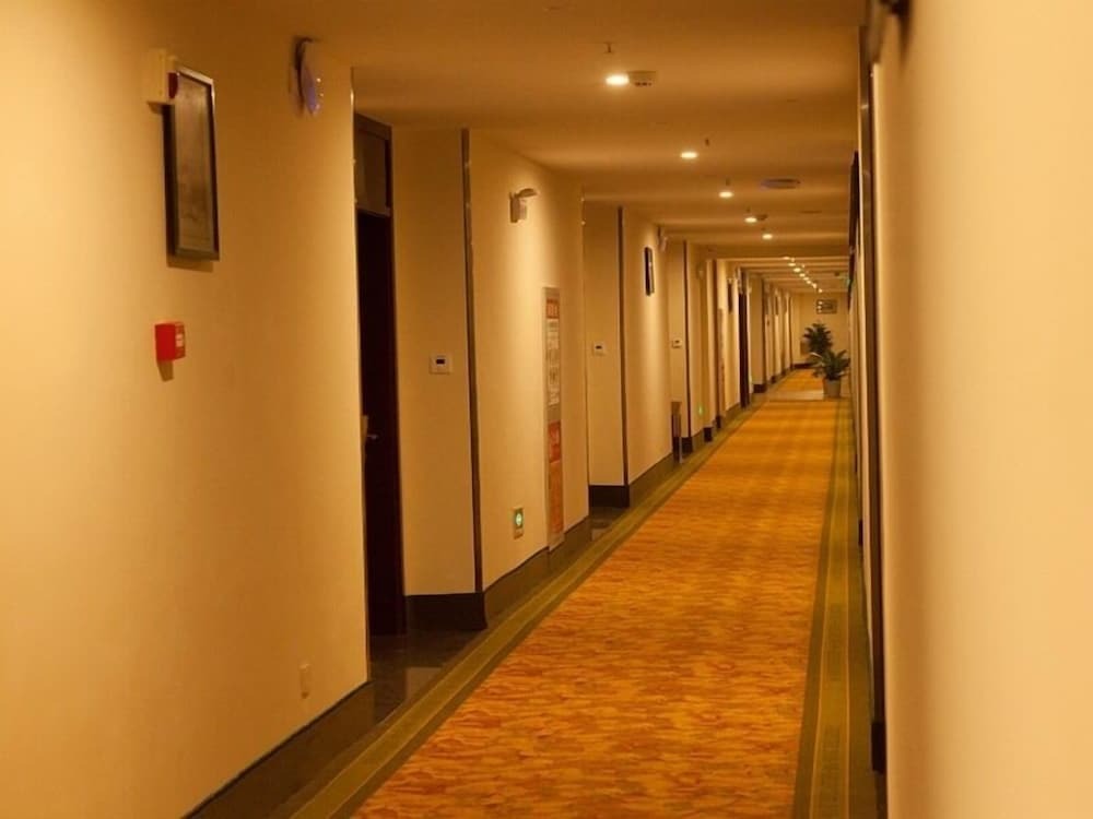 Уси: GreenTree Inn WuXi DongTing Leather City Express Hotel