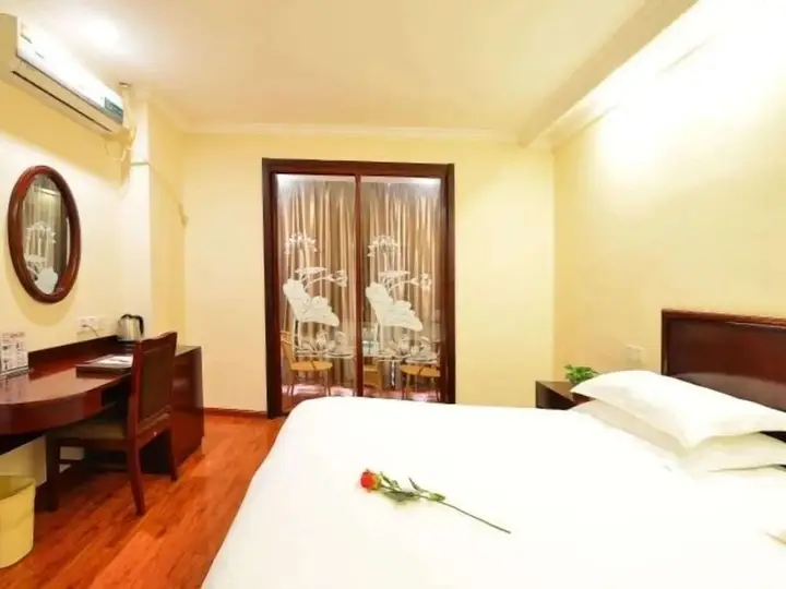 Уси: GreenTree Inn WuXi DongTing Leather City Express Hotel