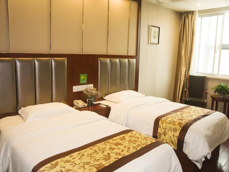 Чичжоу: GreenTree Inn JiangSu Wuxi Jiangyin City QinGYAng Town Fuqian Road Express Hotel