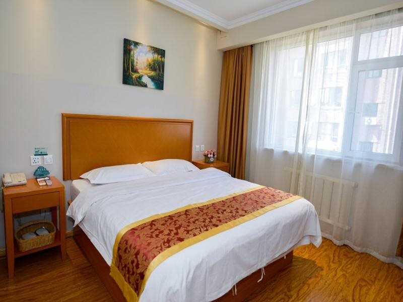 Далянь: GreenTree Inn Liaoning Dalian Wuyi Square Express Hotel