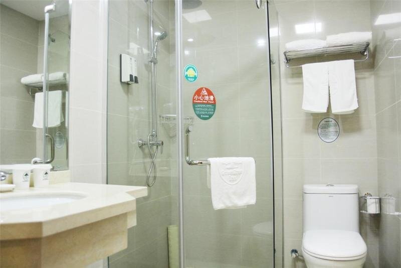 Шэньчжэнь: GreenTree Inn ShenZhen BaoAn XiXIang PingZhou Metro Station Business Hotel