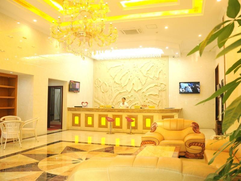 GreenTree Inn ShenZhen BaoAn XiXIang PingZhou Metro Station Business Hotel — фото 1