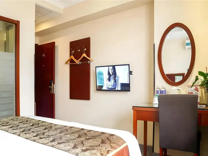 Шэньчжэнь: GreenTree Inn Shenzhen Longhua Tianhong Express Hotel