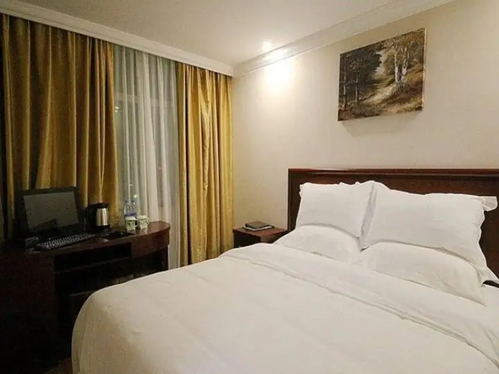 Чанша: Green Tree Inn Changsha West Bus Station Business Hotel