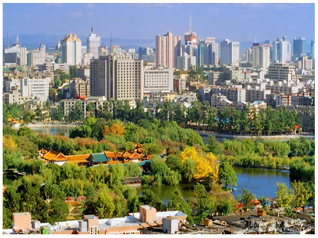 Куньмин: GreenTree Inn Yunnan Kunming Yuantong Express Hotel