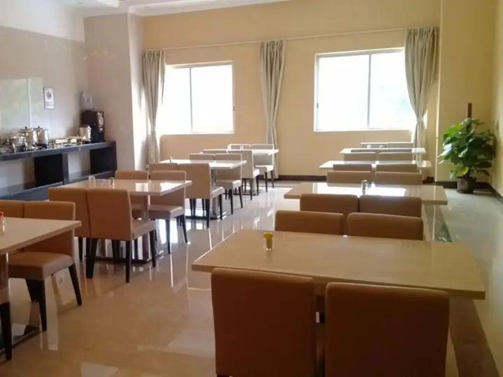 Фошань: GreenTree Inn Foshan Lecong International Convention and Exhibition Center Hotel