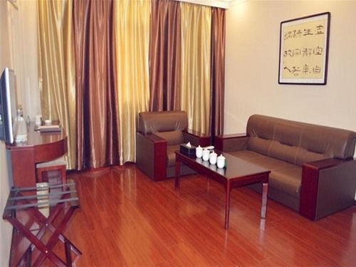 Пекин: GreenTree Inn Beijing Changping Shahe Zhuxinzhuang Railway Station Express Hotel