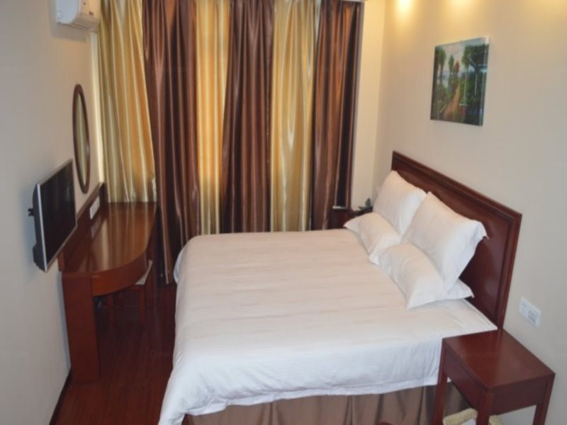 Пекин: GreenTree Inn Beijing Changping Shahe Zhuxinzhuang Railway Station Express Hotel