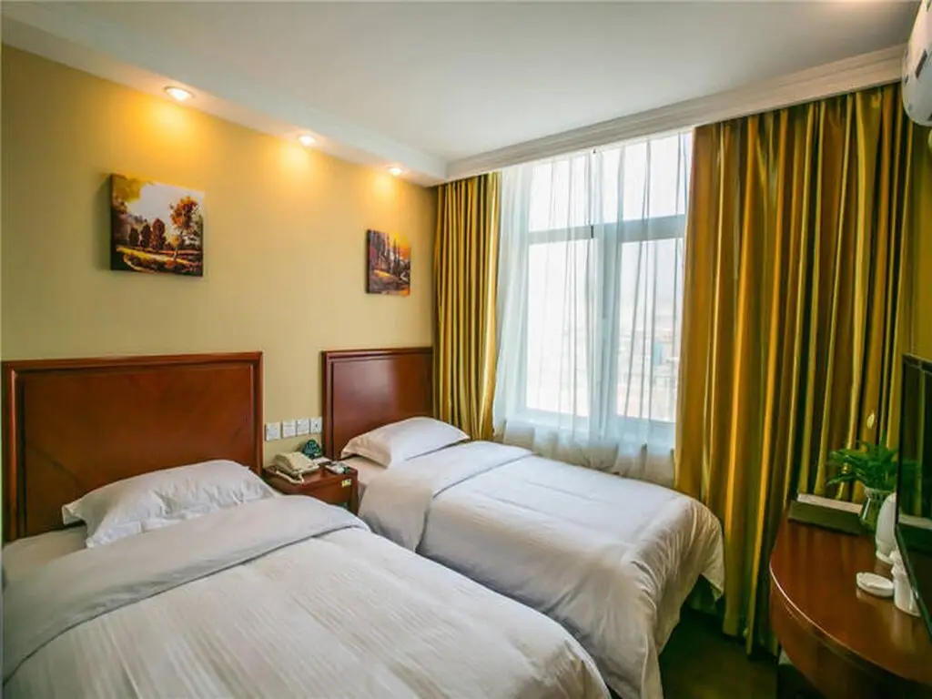 GreenTree Inn BeiJing ChangPing NanKou Town Train Station Shell Hotel — фото 1
