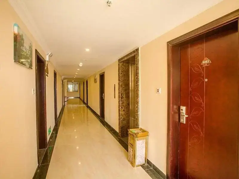 GreenTree Inn Hainan Sanya Fenghuang Jichang Road Business Hotel — фото 1