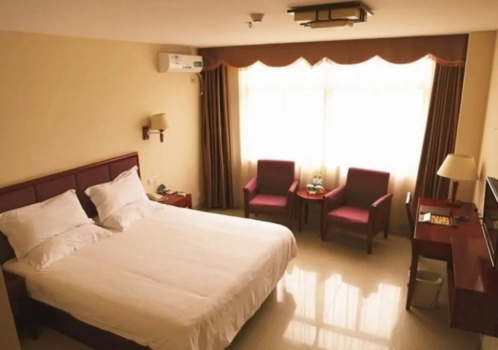 Хайкоу: GreenTree Inn Hainan Haikou Chengmai Old Town Hotel
