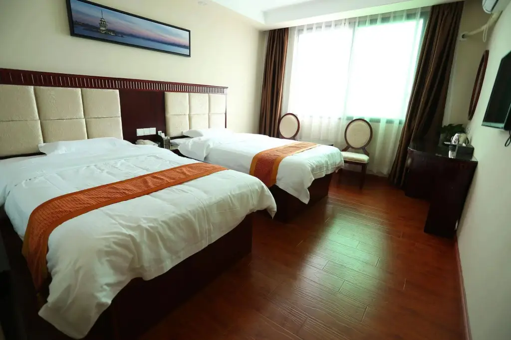 Гуанчжоу: GreenTree Inn Guangzhou Baiyun International Airport Huaxi Road Express Hotel