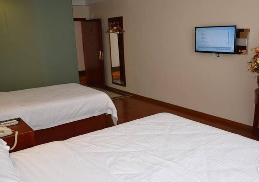 Пекин: GreenTree Inn Beijing Miyun West Bridge Road Haiyi Manor Express Hotel