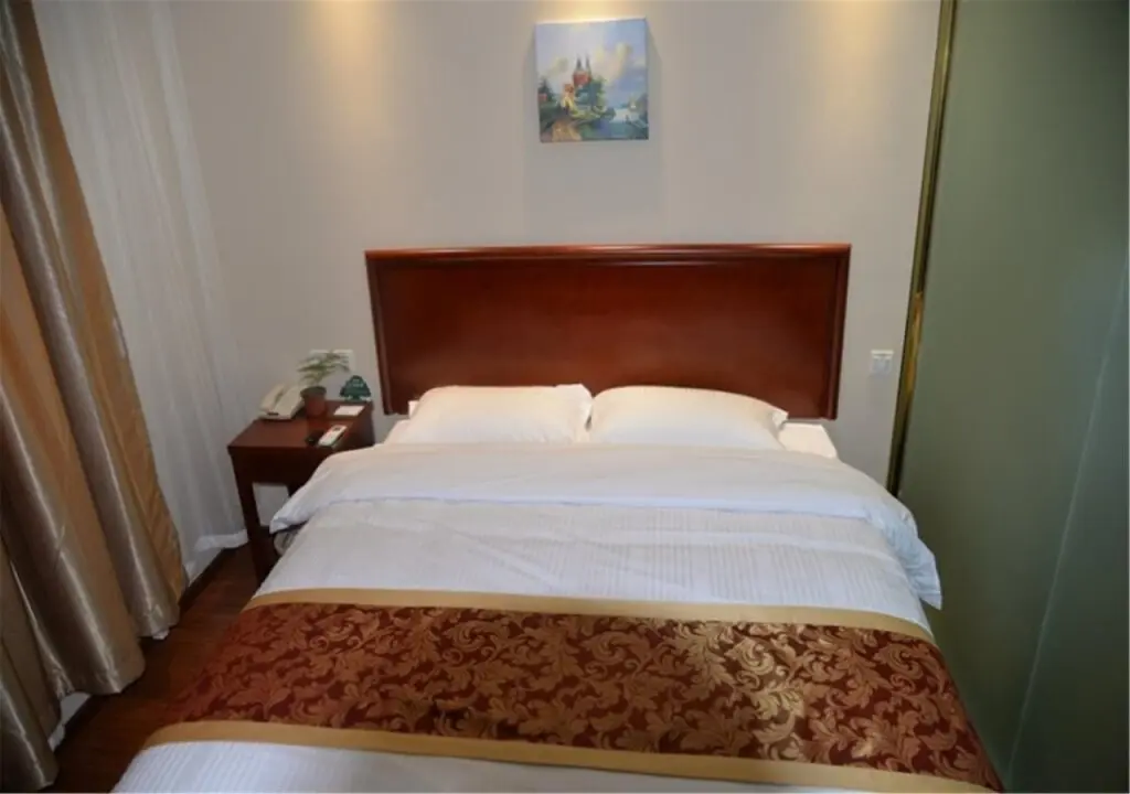 Пекин: GreenTree Inn BeiJing TongZhou District XuXinZhuang Town TongShun Road CaoSi Village Shell Hotel