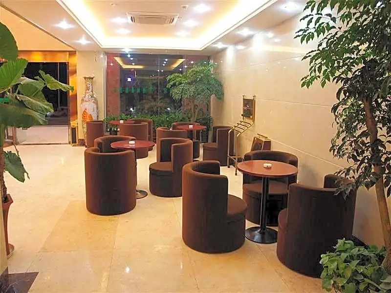 Green Tree Inn Nanyuan Hefei — фото 1