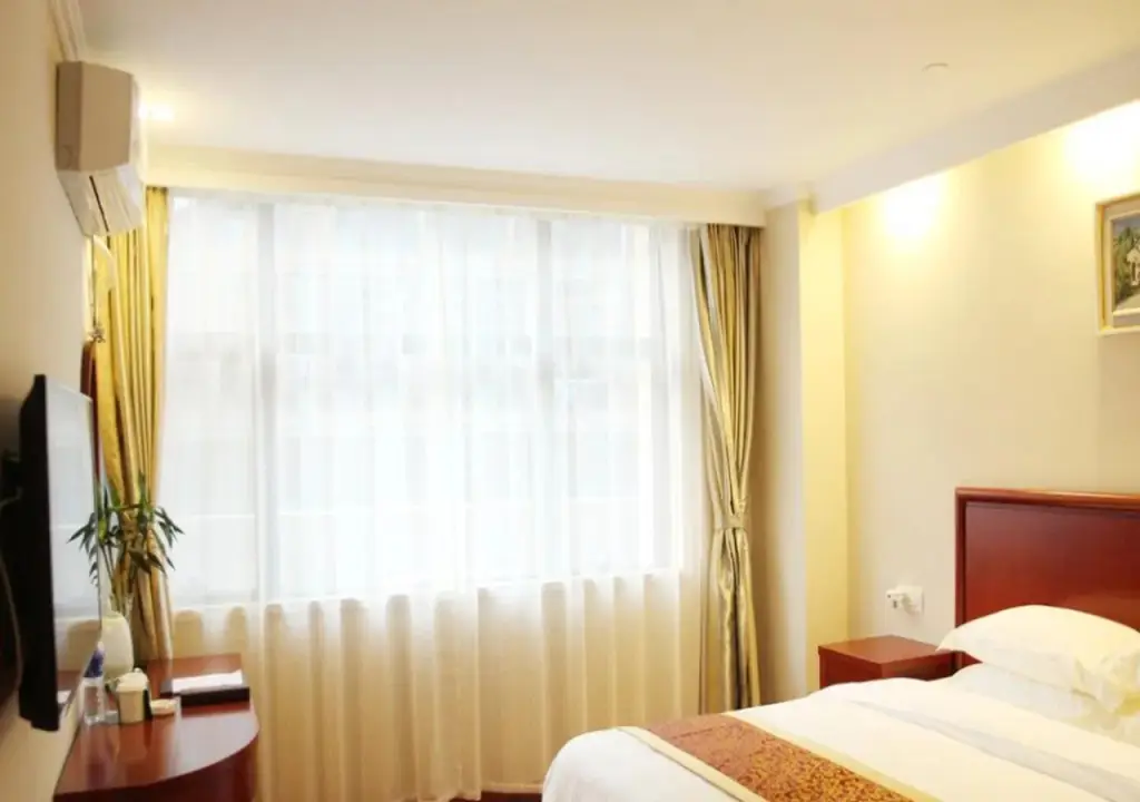 Хэфэй: GreenTree Inn Anhui Hefei East Erhuan Road Chenhui Building Express Hotel