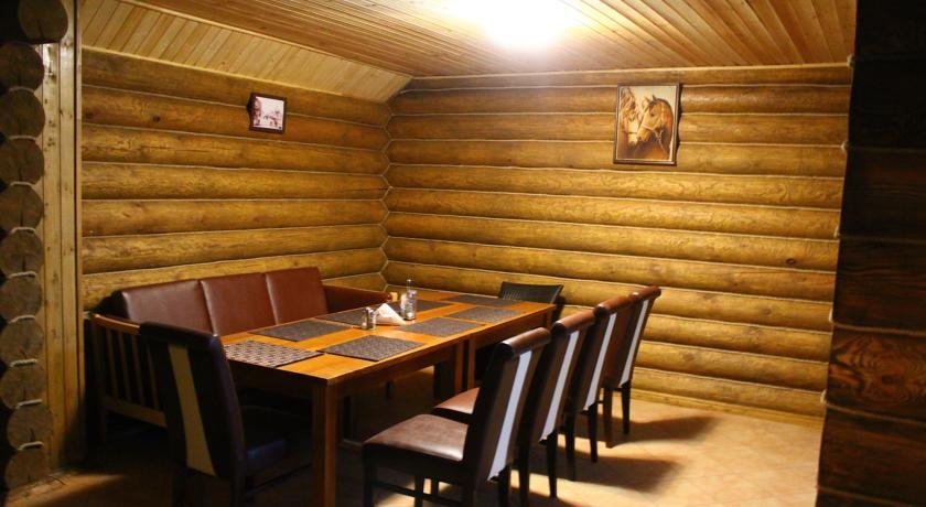 Калининград: Гостинично-банный комплекс Три пескаря