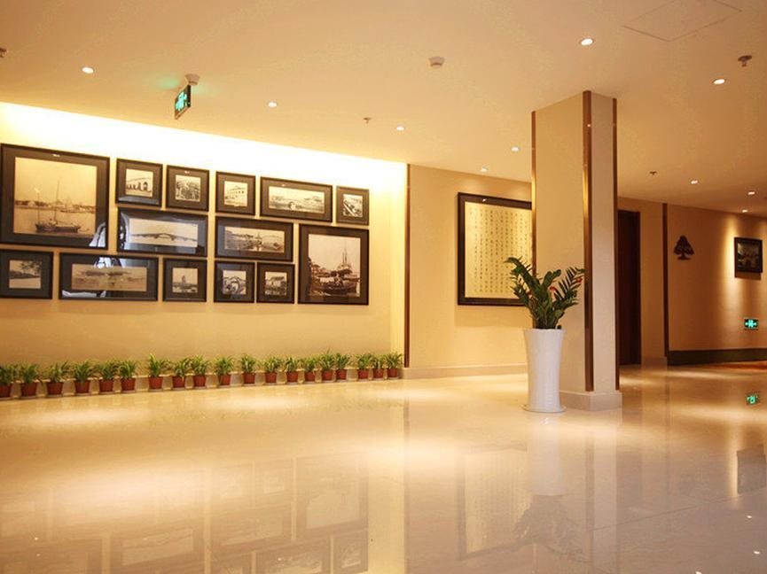 Нинбо: Green Tree Inn Ningbo Train East Station Business Hotel
