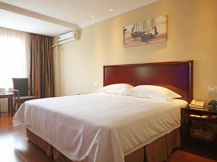 Нинбо: Green Tree Inn Ningbo Train East Station Business Hotel