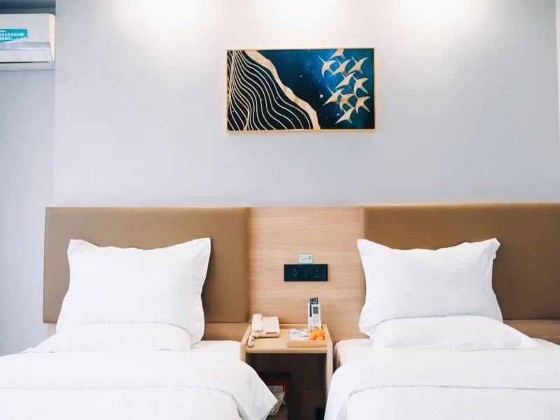 Цзясинь: GreenTree Inn Jiaxing Tongxiang Tudian Express Hotel