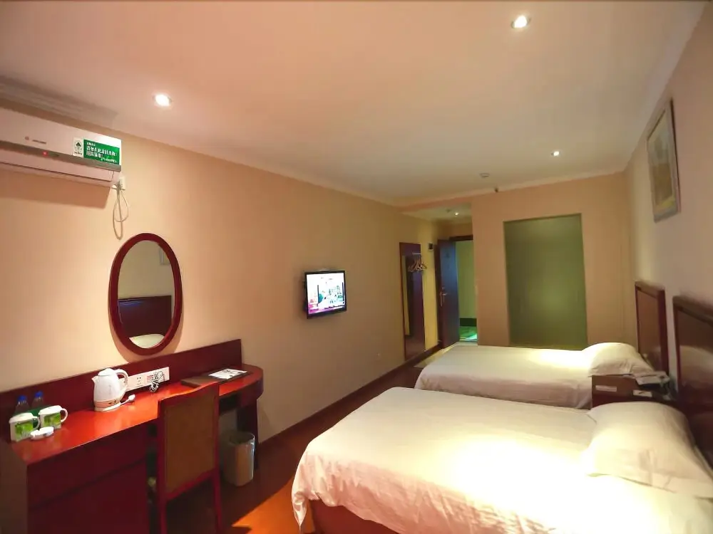 Цзясинь: GreenTree Inn Jiaxing Zhongan Business Hotel