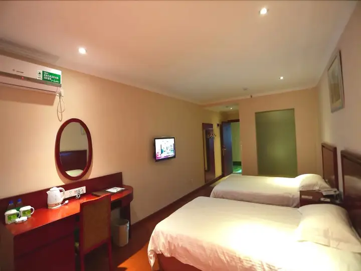 Цзясинь: GreenTree Inn Jiaxing Zhongan Business Hotel