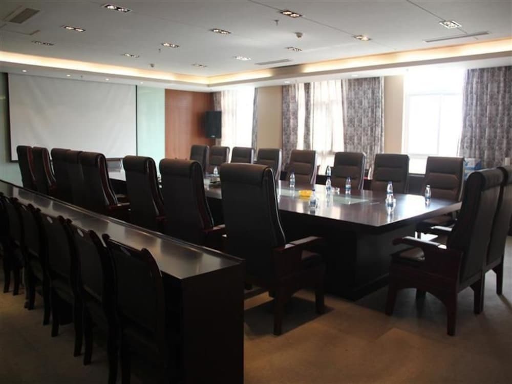 Цзясинь: GreenTree Inn Jiaxing Zhongan Business Hotel
