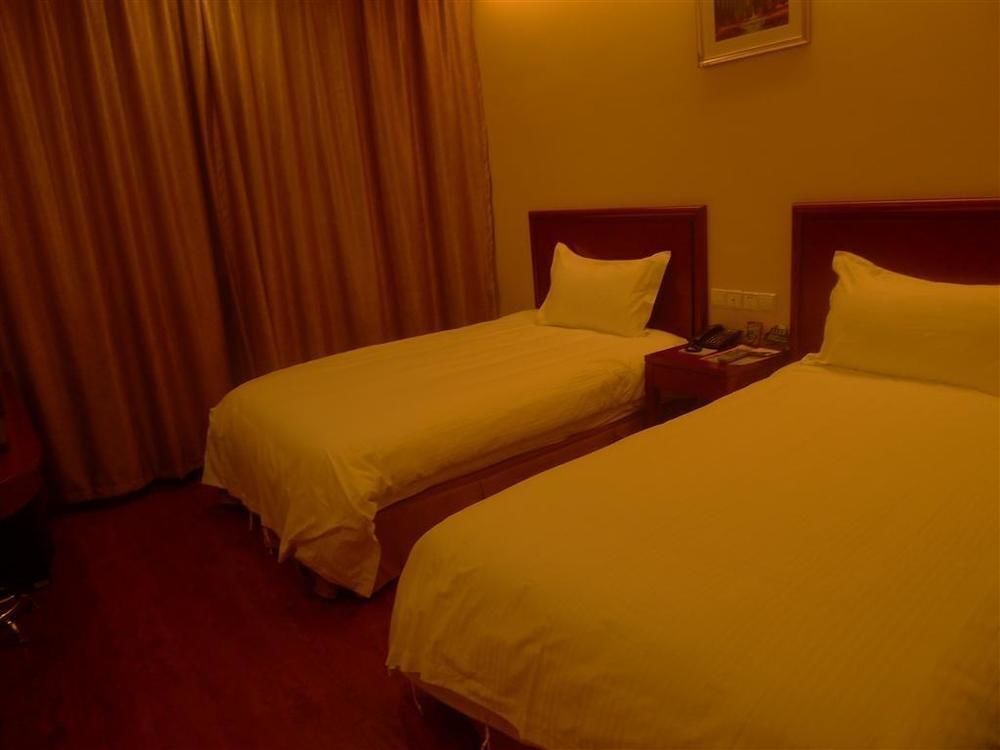 Ханчжоу: GreenTree Inn Zhejiang Hangzhou West Lake Leifengta Express Hotel