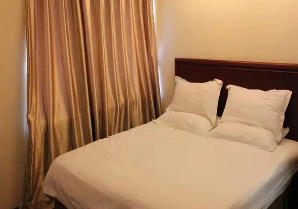 Шаоксинг: GreenTree Inn ZheJiang ShaoXing Middle ZhongXing Road LuXun Former Residence Shell Hotel