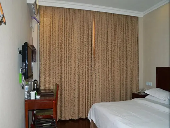 Нинбо: Greentree Inn Zhejiang Ningbo East Bus Station Express Hotel