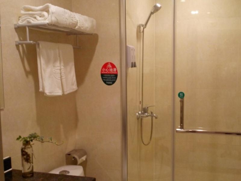 Нинбо: GreenTree Inn Ningbo Dongqianhu Yinxian Mozhi North Road Business Hotel