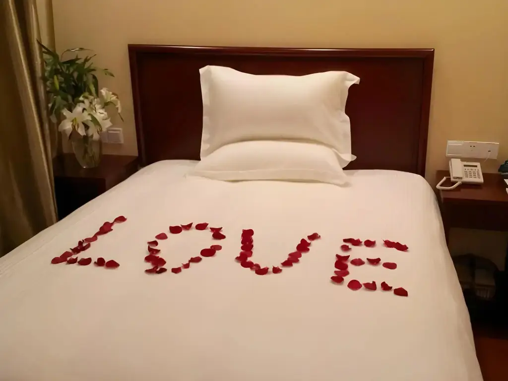 Нинбо: GreenTree Inn Ningbo Dongqianhu Yinxian Mozhi North Road Business Hotel