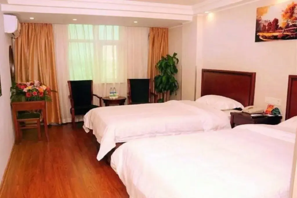 Нинбо: GreenTree Inn Ningbo Dongqianhu Yinxian Mozhi North Road Business Hotel