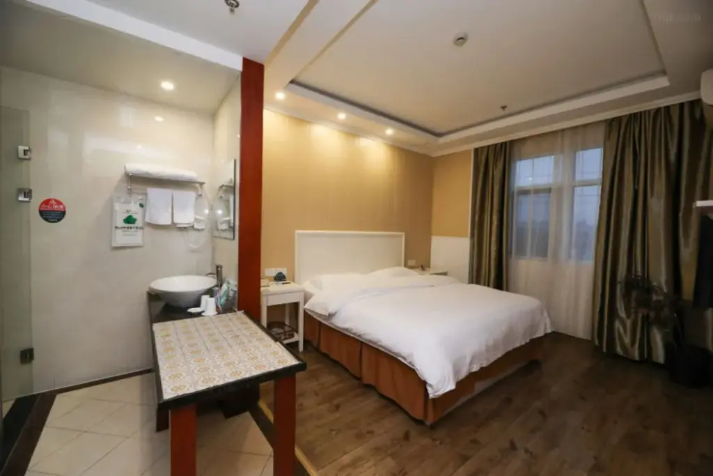 Нинбо: GreenTree Inn Ningbo Dongqianhu Yinxian Mozhi North Road Business Hotel