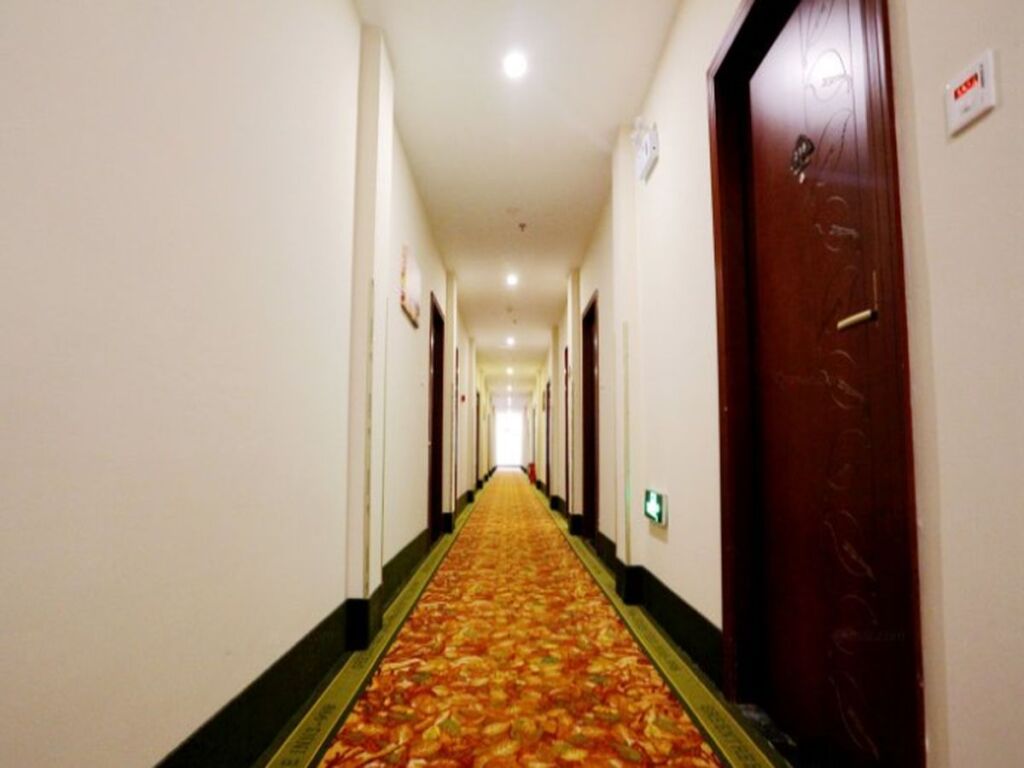 Нанкин: GreenTree Inn JiangSu NanJing South Railway Station South Square Express Hotel