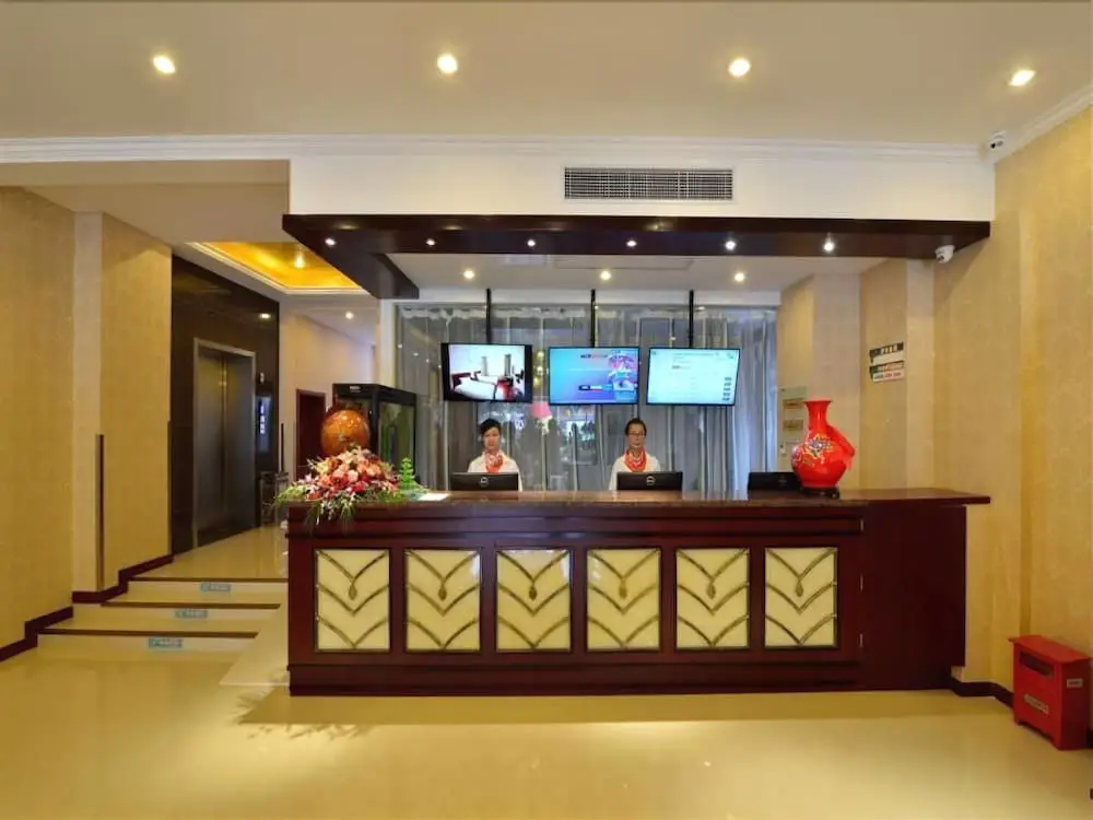 Greentree Inn Xiongzhou Rd Express Hotel — фото 1